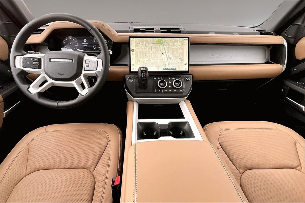 New 2026 Land Rover Defender 110 S AWD/4WD image 5