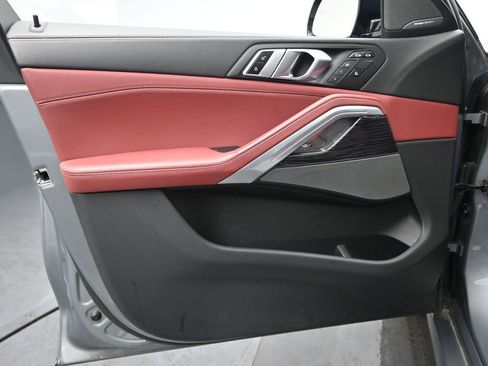 Used 2024 BMW X6 xDrive40i w/ Premium Package image 26