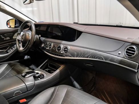 Used 2018 Mercedes-Benz S 560 4MATIC Sedan image 24