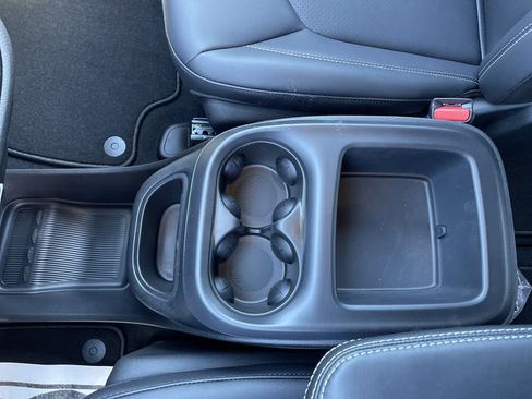 New 2026 Chrysler Pacifica Select image 28