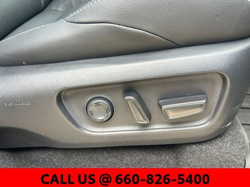 Used 2026 Toyota 4Runner TRD Off-Road Premium AWD/4WD image 9