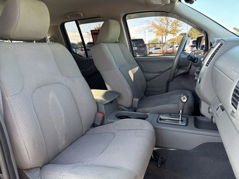 Used 2019 Nissan Frontier SV w/ Value Truck Package image 31