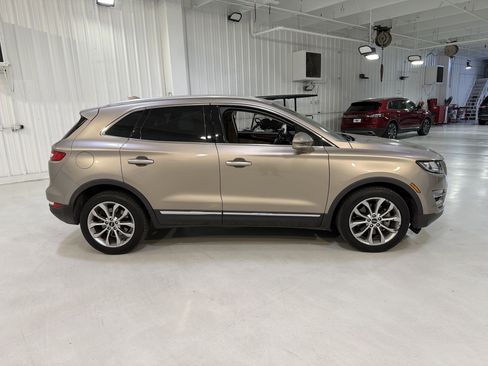Used 2019 Lincoln MKC Select w/ Select Plus Package image 6
