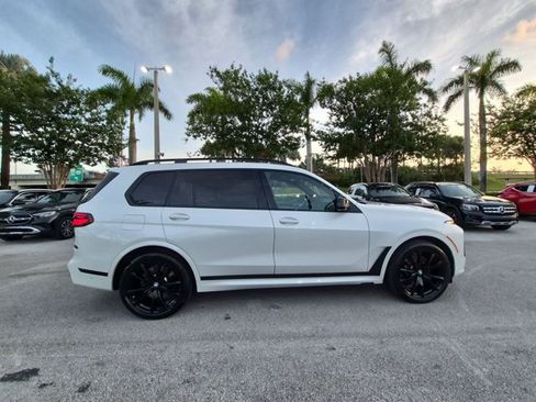 Used 2024 BMW X7 M60i AWD/4WD image 4
