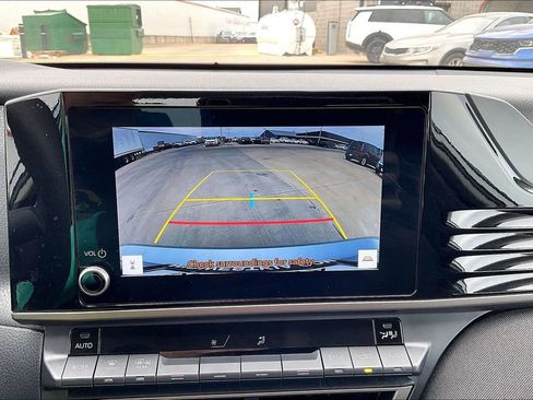 Used 2025 Toyota Camry LE image 21