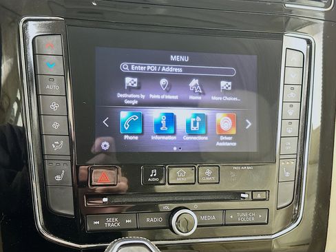 Used 2021 INFINITI QX80 Luxe w/ All-Season Package image 15