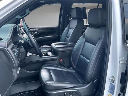 Used 2021 Chevrolet Tahoe Z71 w/ Rear Media and Nav Package AWD/4WD image 25