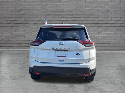 Used 2026 Nissan Rogue SV FWD image 7