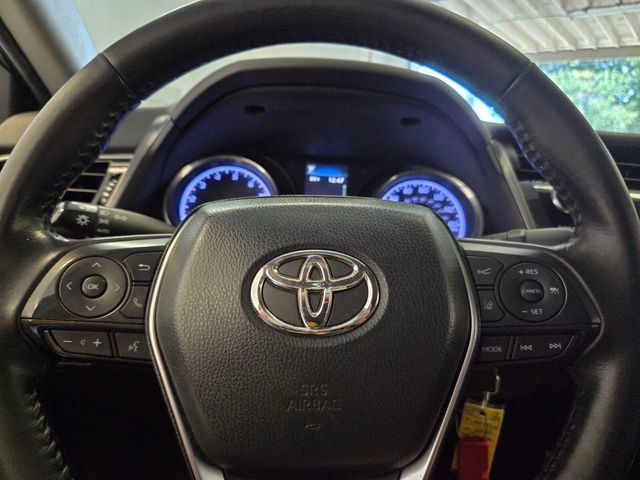 Used 2020 Toyota Camry SE FWD image 23