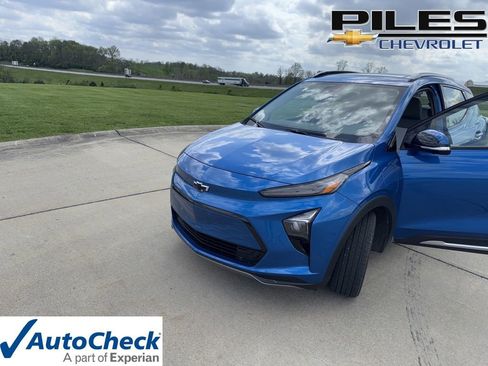 Used 2023 Chevrolet Bolt EUV Premier w/ Sun & Sound Package image 1