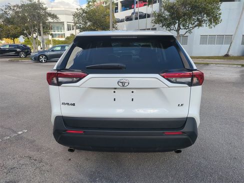 Used 2023 Toyota RAV4 LE image 6