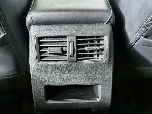 Used 2025 Mitsubishi Outlander SE FWD image 28