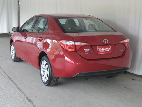 Used 2014 Toyota Corolla LE image 23