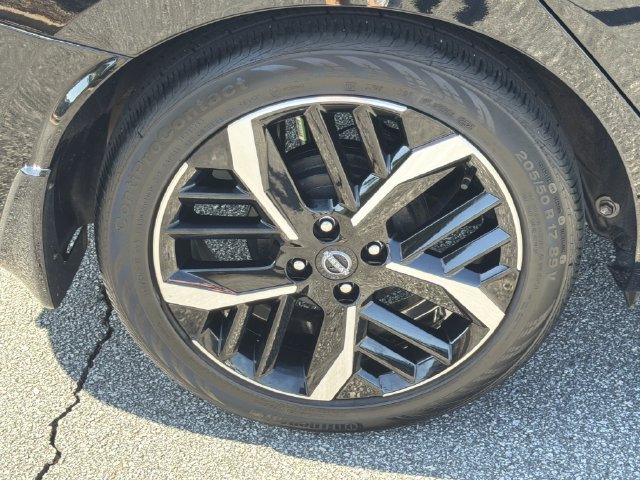 Certified 2025 Nissan Versa SR w/ Trunk Package FWD image 21