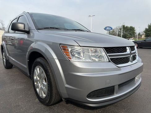 Used 2017 Dodge Journey SE image 7