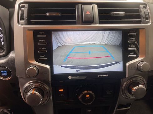 Used 2024 Toyota 4Runner SR5 image 31