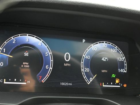 Used 2024 Jeep Grand Cherokee Altitude image 17