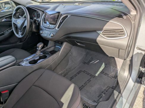 Used 2023 Chevrolet Malibu LT image 28