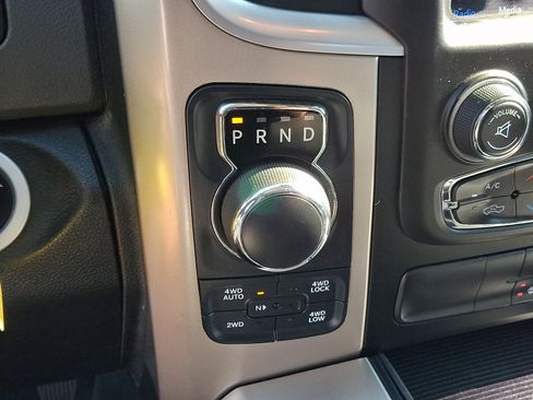 Used 2019 RAM 1500 Big Horn AWD/4WD image 14