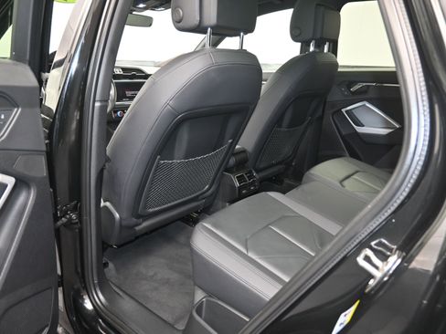 Used 2024 Audi Q3 2.0T Premium image 22