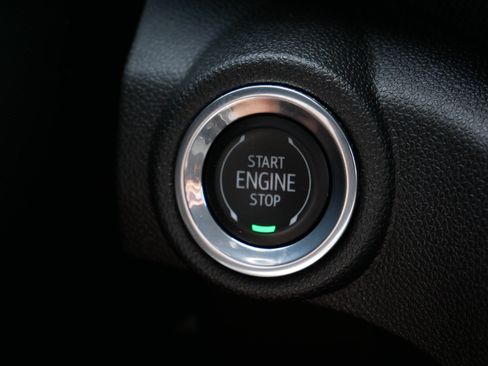 Used 2022 Chevrolet TrailBlazer LT FWD image 30