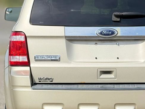 Used 2010 Ford Escape Limited AWD/4WD image 13
