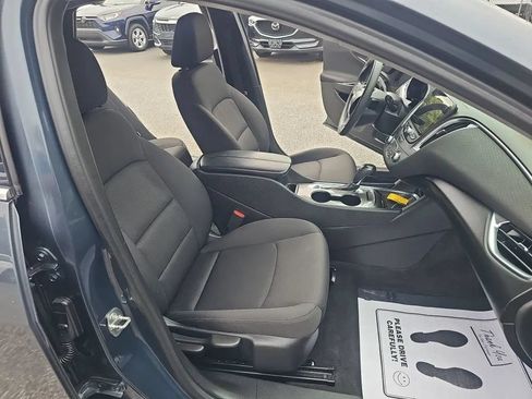 Used 2020 Chevrolet Malibu LT FWD image 19