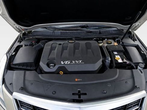 Used 2016 Cadillac XTS Luxury image 9