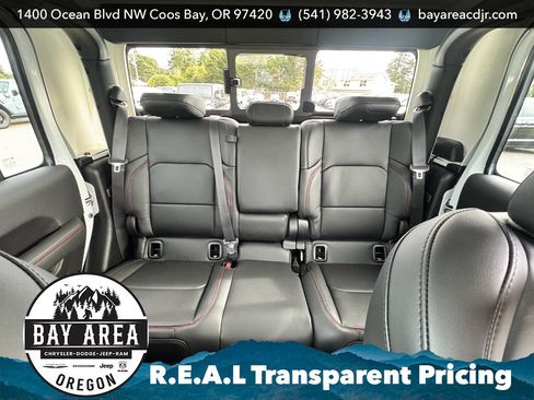New 2026 Jeep Gladiator Rubicon w/ Steel Bumper Group AWD/4WD image 17