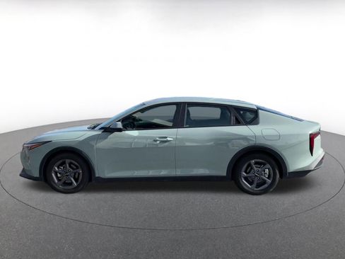 Used 2025 Kia K4 LXS image 9