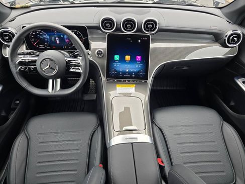 Used 2026 Mercedes-Benz GLC 300 4MATIC image 17