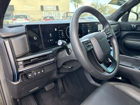 Used 2025 Hyundai Santa Fe Calligraphy FWD image 24