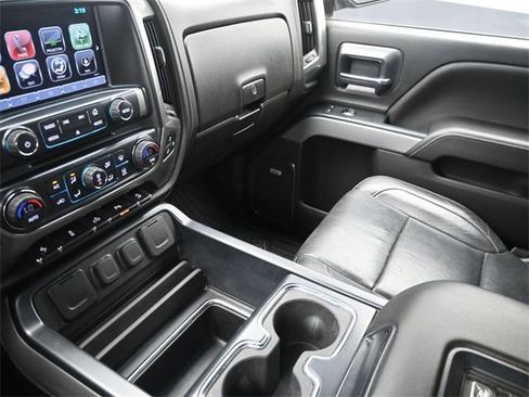 Used 2018 Chevrolet Silverado 1500 LTZ Z71 w/ Centennial Edition image 29