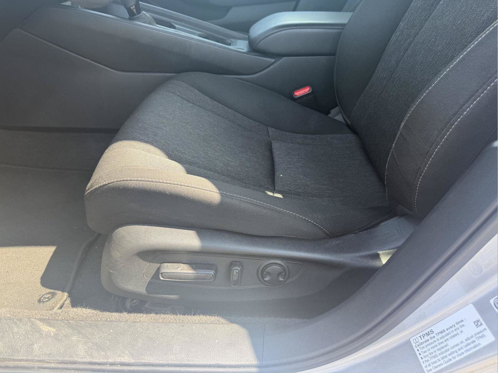 Used 2024 Honda Accord EX image 11