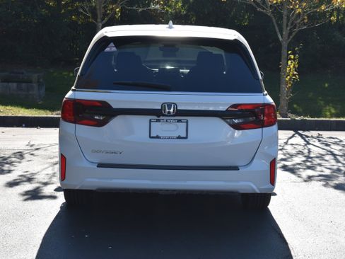 New 2026 Honda Odyssey EX-L image 7