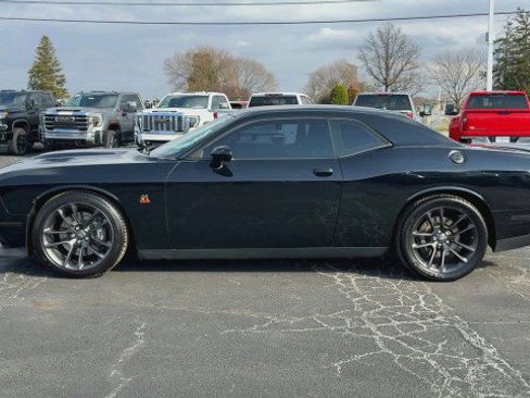 Used 2021 Dodge Challenger R/T Scat Pack w/ Driver Convenience Group image 5
