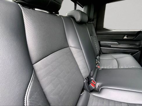 Used 2025 Toyota Tacoma TRD Sport w/ TRD Sport Premium Package AWD/4WD image 27