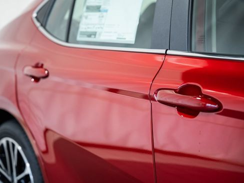 New 2026 Toyota Camry XLE AWD/4WD image 13