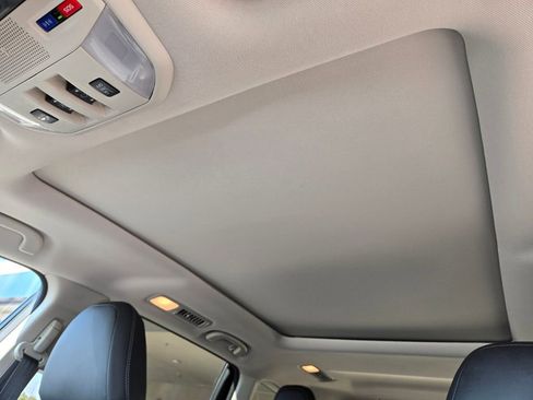 Used 2022 Subaru Ascent Onyx Edition image 13