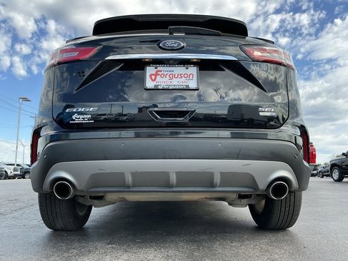 Used 2020 Ford Edge SEL image 19