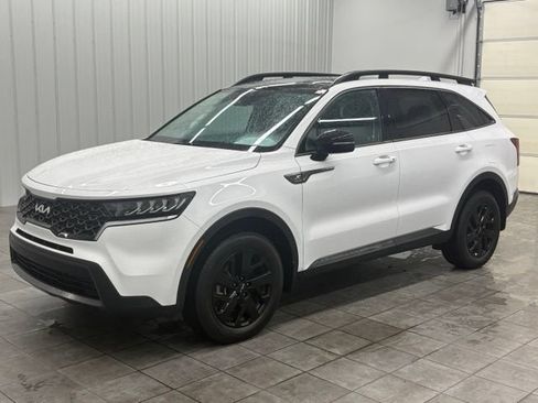 Used 2023 Kia Sorento S w/ Panoramic Sunroof Package AWD/4WD image 5