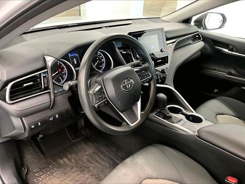 Used 2024 Toyota Camry LE FWD image 8