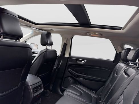 Used 2020 Ford Edge Titanium w/ Equipment Group 301A image 37