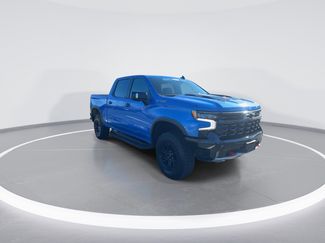 Used 2025 Chevrolet Silverado 1500 ZR2 w/ Technology Package video 2