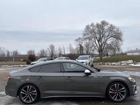 Used 2023 Audi S5 Premium Plus image 2