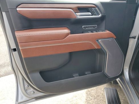 Used 2023 GMC Sierra 1500 Denali Ultimate AWD/4WD image 8