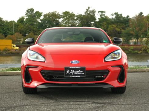 Used 2025 Subaru BRZ tS image 9