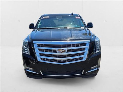 Used 2020 Cadillac Escalade Premium Luxury w/ LPO, Radiant Package image 2