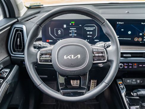 Certified 2024 Kia Sorento SX image 21