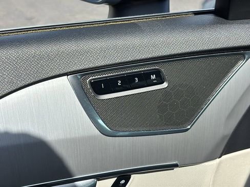 Used 2022 Volvo XC90 T5 Momentum w/ Climate Package image 11